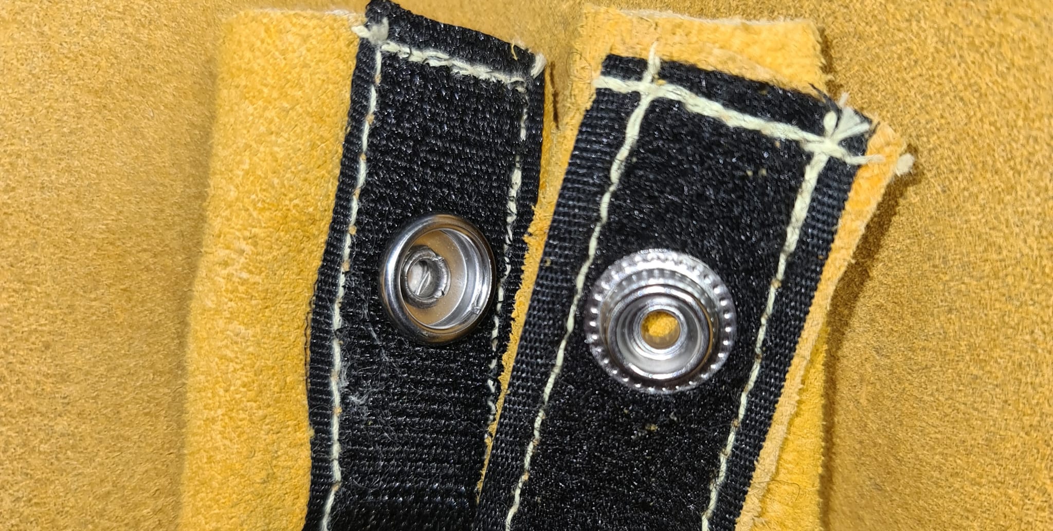 Osłona przewodów spawalniczych skórzana trudnopalna - obrazek 3